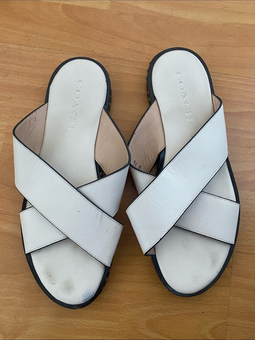 COACH White Leather Crisscross Slide Sandals with Black Trim 7